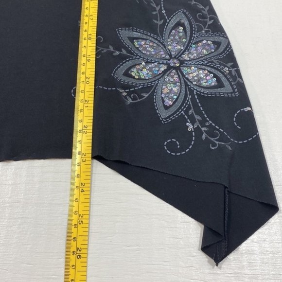 Digital clothing X-Large camisole with flower on left side????? - Picture 8 of 9